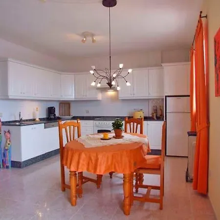 Ferienwohnung Direkt Am Strand - F5024 - #92322